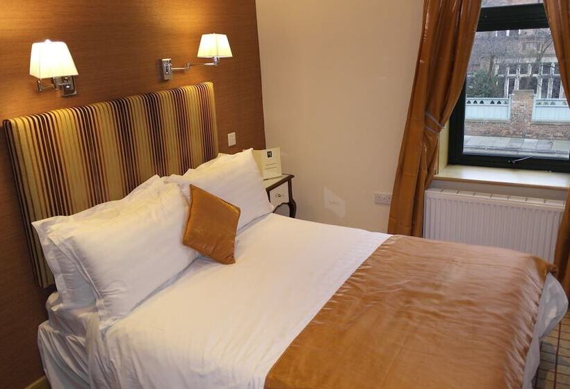 Номер Basic, Newcastle Jesmond