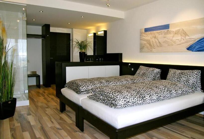 חדר סטנדרט לשלושה, Restaurant Vogelsang