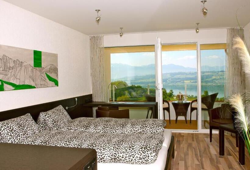 חדר סטנדרט לארבעה, Restaurant Vogelsang