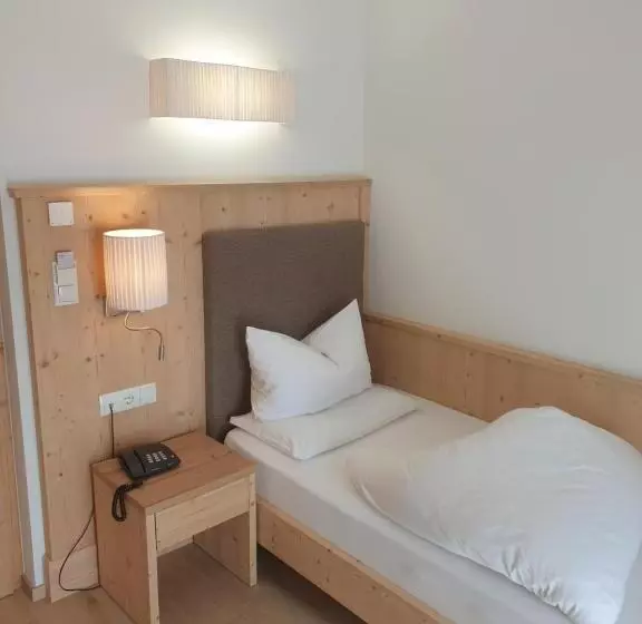 Comfort Yhden Hengen Huone, Rose