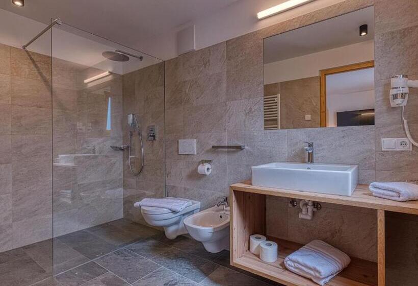 חדר קומפורט יחיד, Rose