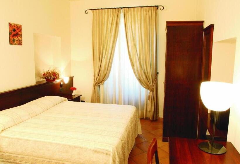 شقة غرفتين, San Claudio