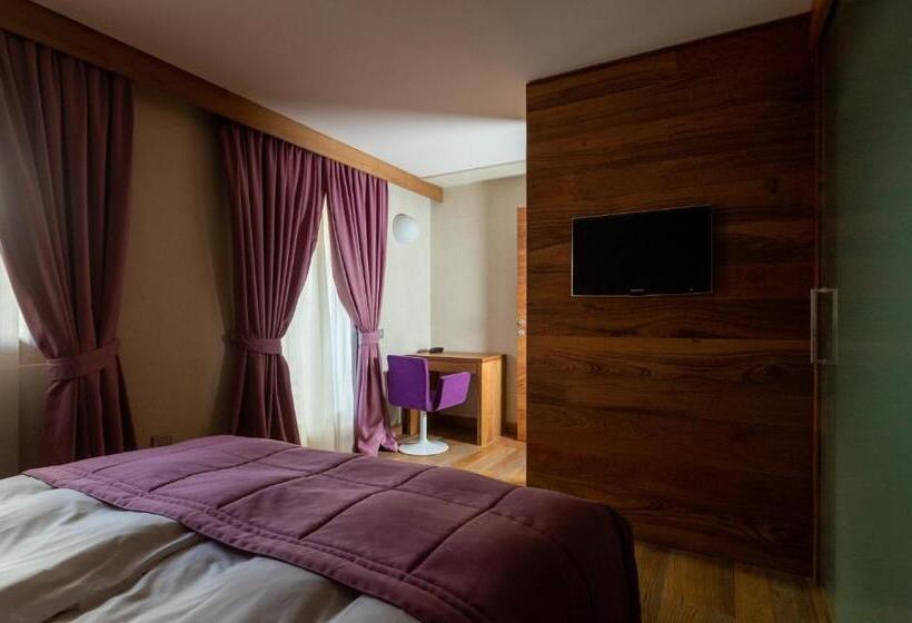 סוויטה, Sottovento Luxury Hospitality