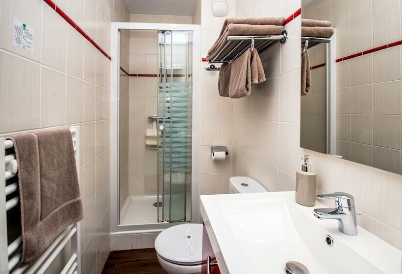 Family Suite, The Originals Boutique, Hôtel De La Baie De Morlaix