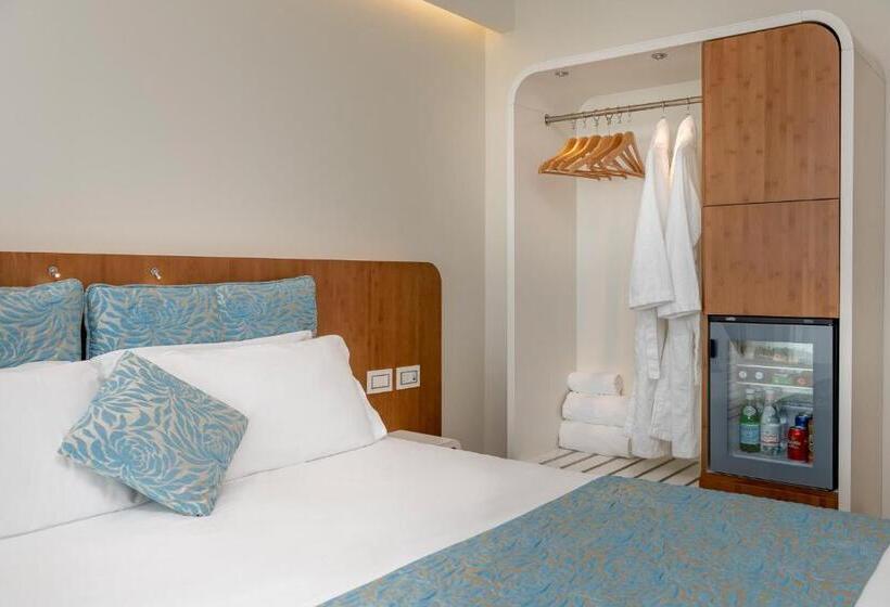 标准间侧面带海景, Trampolines Suite