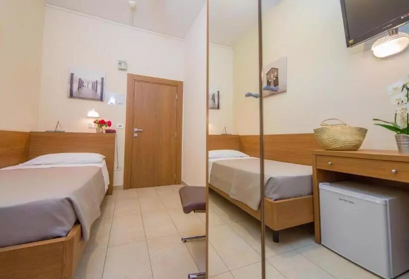 スタンダードシングルルーム, Mediterraneo Hotel & Suites
