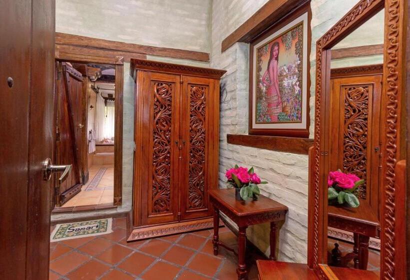 سوییت جونیور, Samari Spa Resort