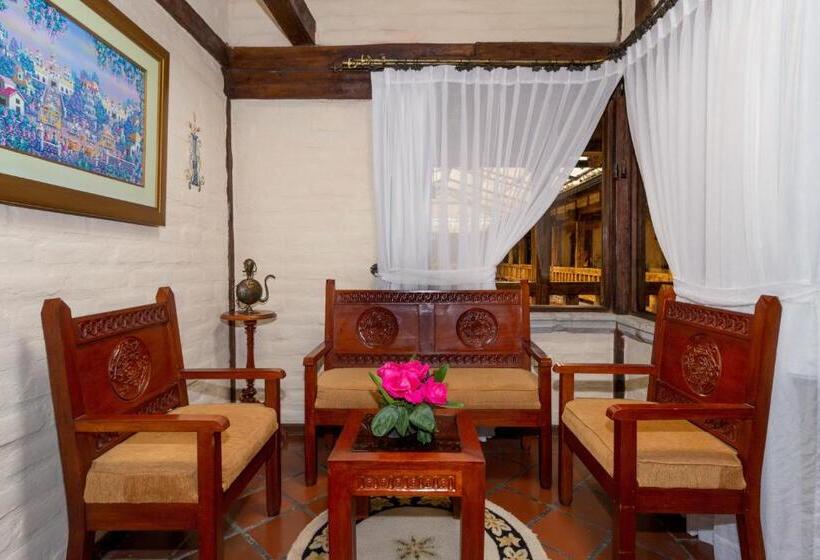 اتاق استاندارد سه نفره, Samari Spa Resort