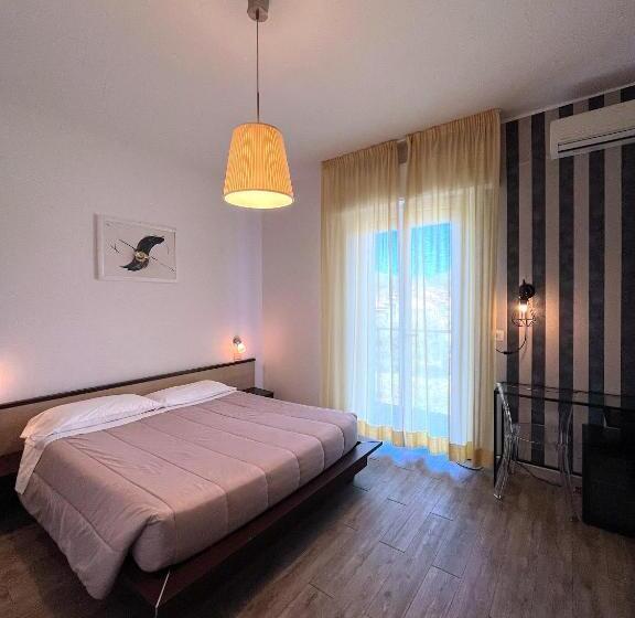 غرفة قياسية, Villa Liliana