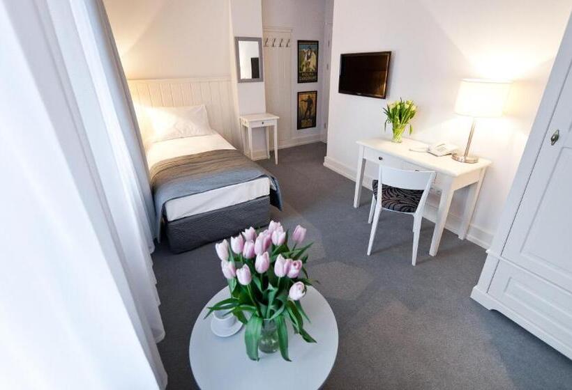 标准单人间, Villa Polanica