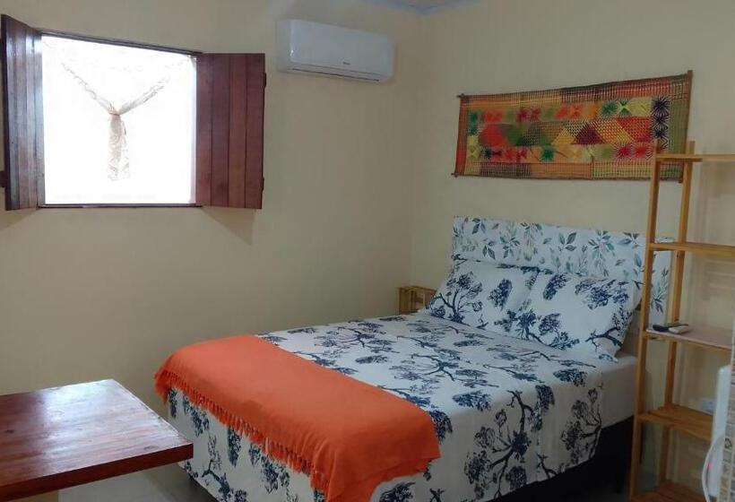 سوییت با چشمانداز باغ, Flores Do Riacho Suítes