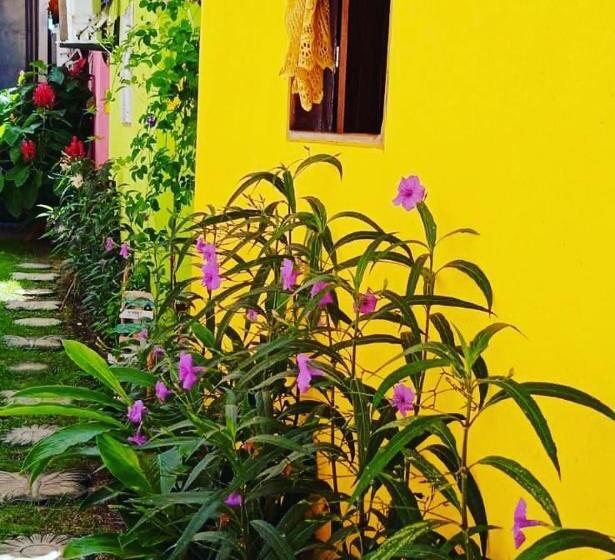 سوییت با چشمانداز باغ, Flores Do Riacho Suítes