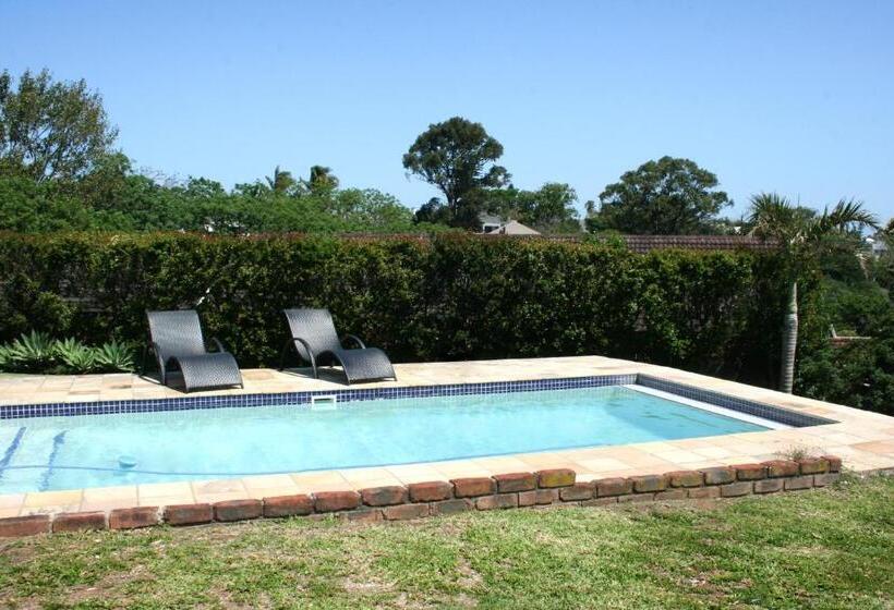 اتاق خانوادگی, Summit Place