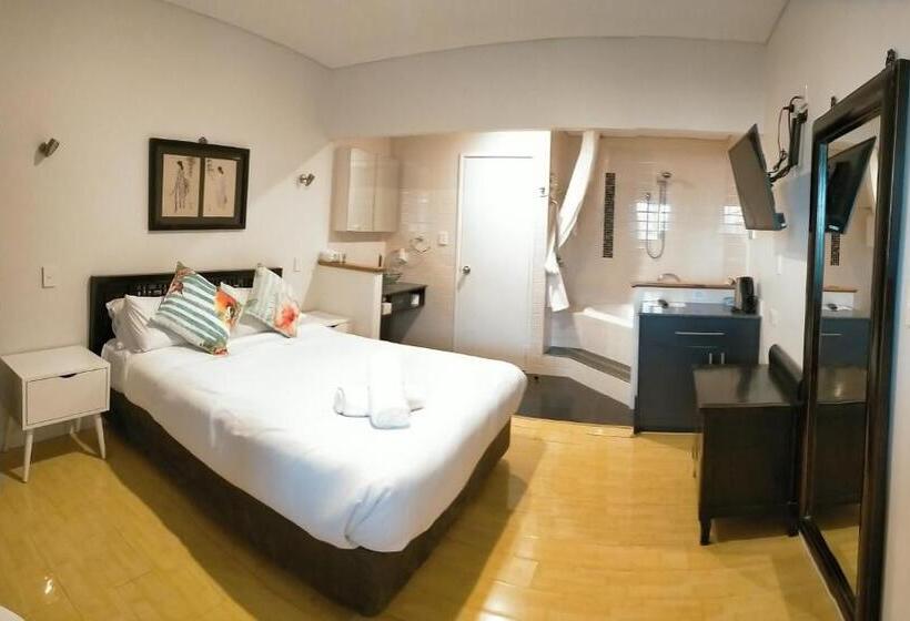 Номер Стандарт с Гидромассажем, Dunsborough Apartments & Suites