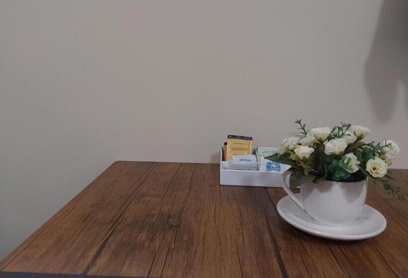 Delüks Stüdyo, Windermere Studio Rooms With Free Car Parking Onsite