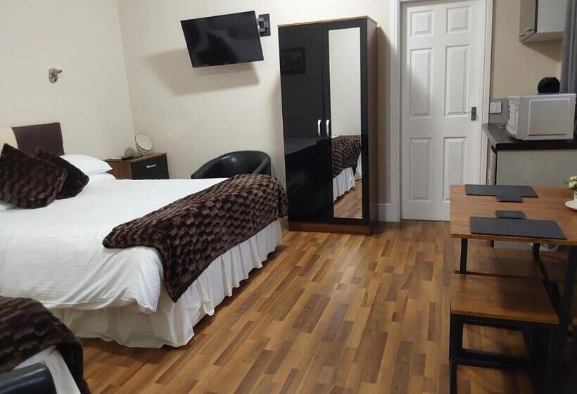 Büyük boy yataklı Standart Stüdyo, Windermere Studio Rooms With Free Car Parking Onsite