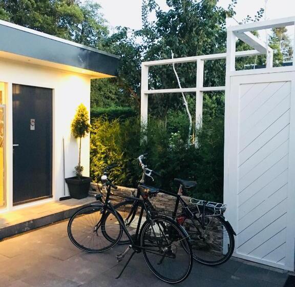 סטודיו דלוקס, De Vijverkamer     Privé Diner Op De Kamer Mogelijk!!