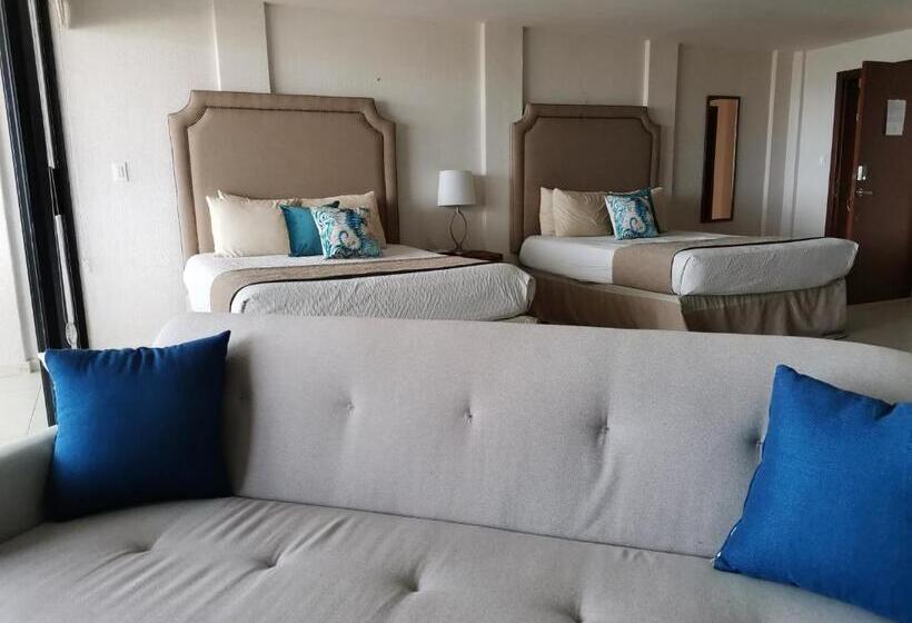 סטודיו סטנדרט עם מרפסת, Condominios San Carlos