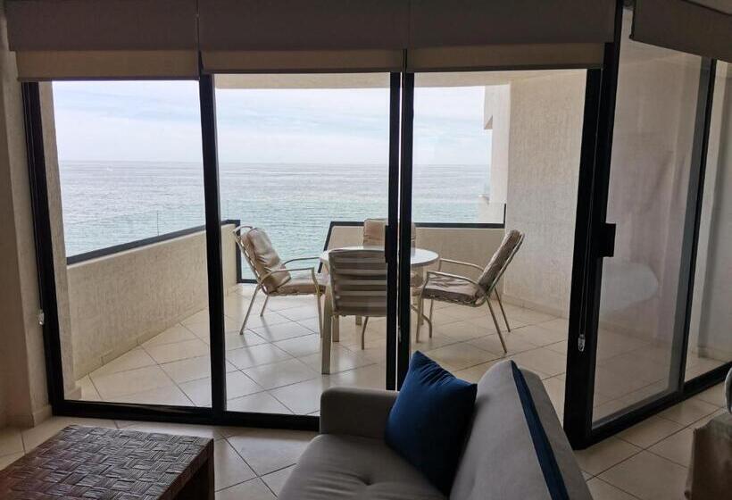 סטודיו סטנדרט עם מרפסת, Condominios San Carlos