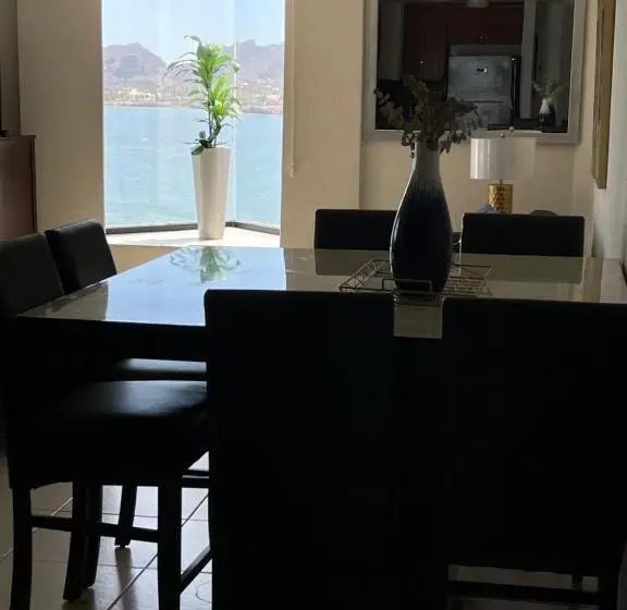 海の見える1ベッドルームアパートメント, Condominios San Carlos