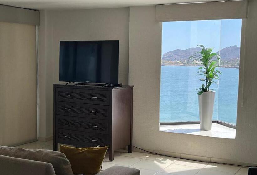 דירת חדר נוף לים, Condominios San Carlos