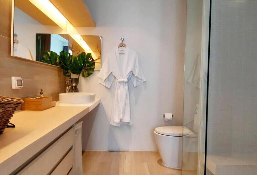 디럭스 룸 바다 전망, Veranda Residence Pattaya By Sea