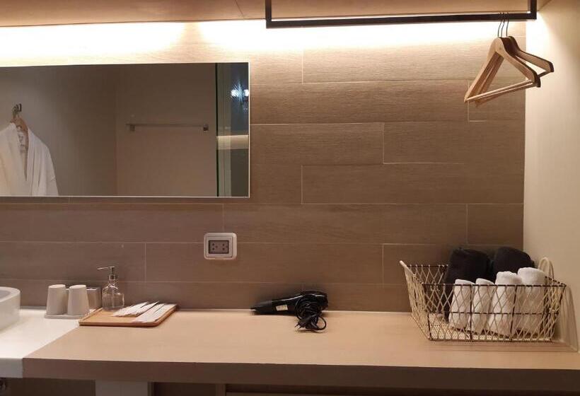 디럭스 스위트 바다 전망, Veranda Residence Pattaya By Sea