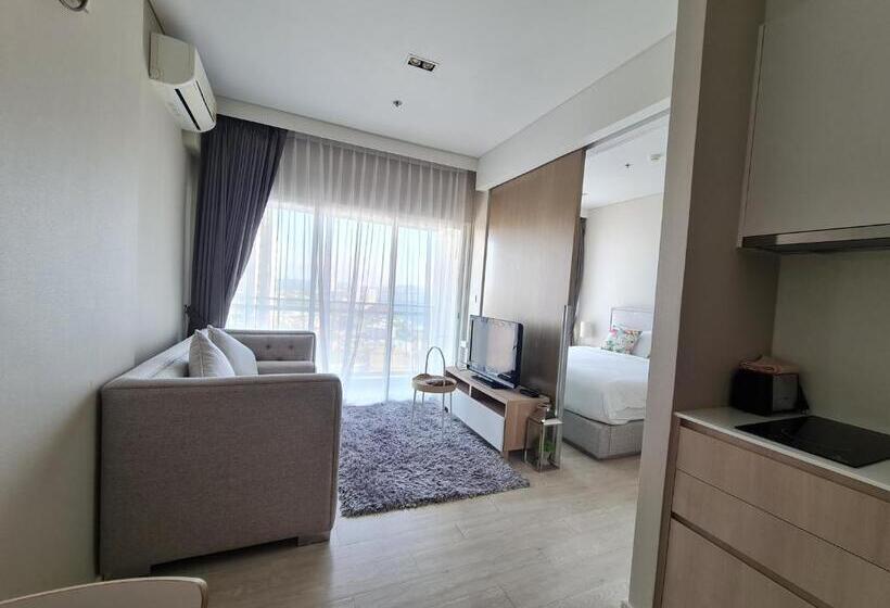 带海景的复工套房, Veranda Residence Pattaya By Sea