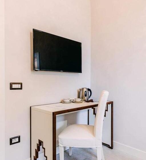 اتاق اکونومی, Maera B&b Ravello
