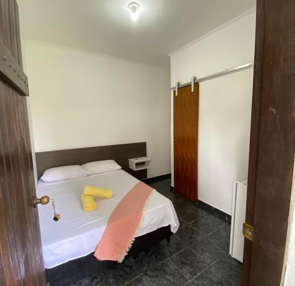 سوییت, Bahan Pousada