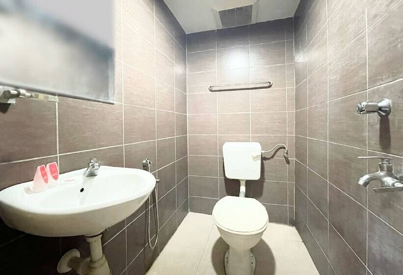 Family Suite, Oyo 90324 Muar Station