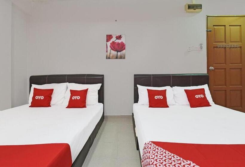 패밀리 스위트, Oyo 90324 Muar Station