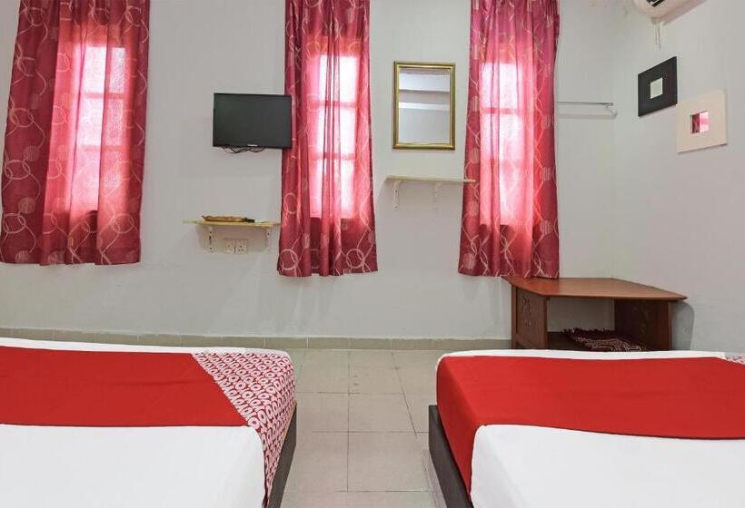 패밀리 스위트, Oyo 90324 Muar Station