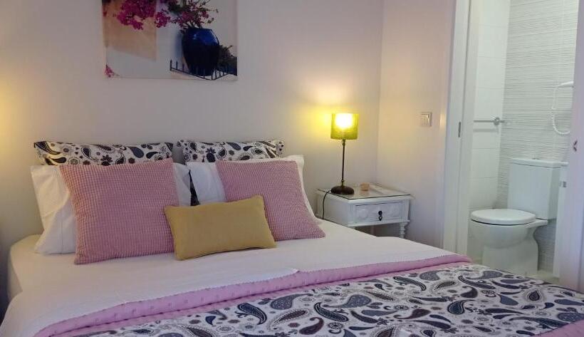 اتاق استاندارد, A Casa Da Ti Laura Al