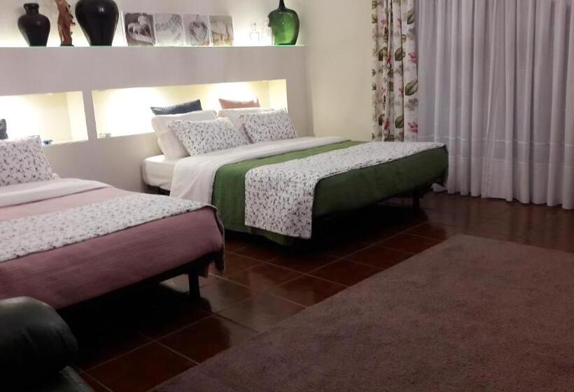 اتاق خانوادگی, A Casa Da Ti Laura Al