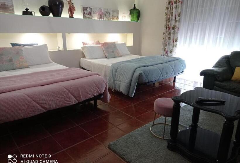 اتاق خانوادگی, A Casa Da Ti Laura Al