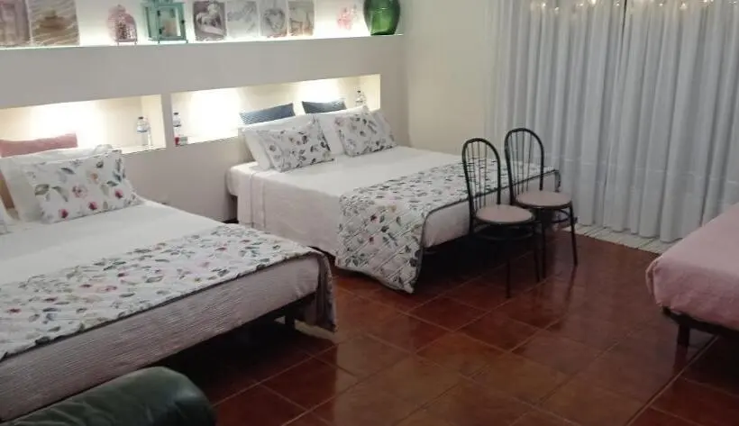 اتاق خانوادگی, A Casa Da Ti Laura   Al