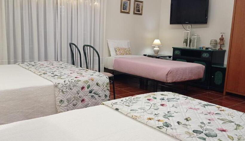 اتاق خانوادگی, A Casa Da Ti Laura Al