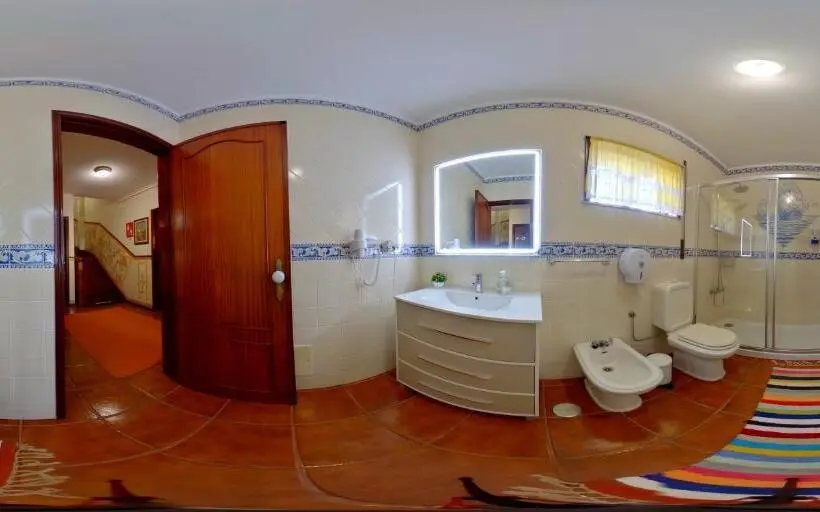 اتاق خانوادگی, A Casa Da Ti Laura   Al