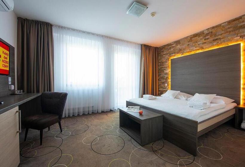 带露台的套间, Wellness Hotel Vinnay