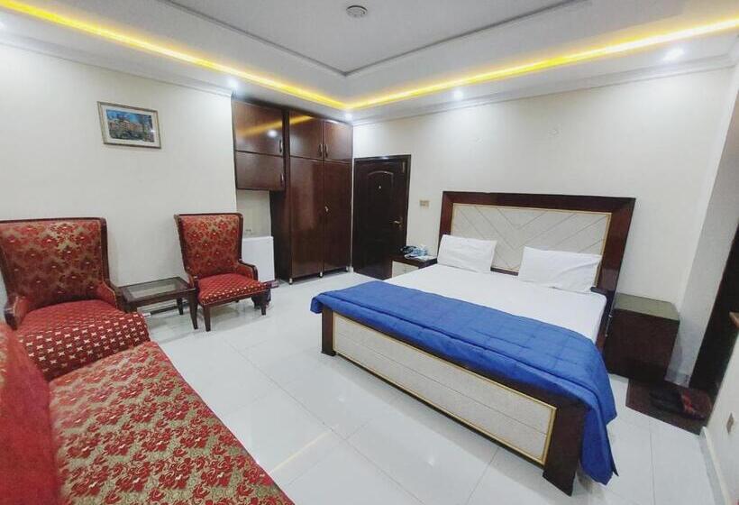 اتاق اجرایی سه نفره, White Pearl