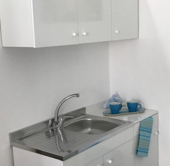 חדר סטנדרט לארבעה, Almaré B&b