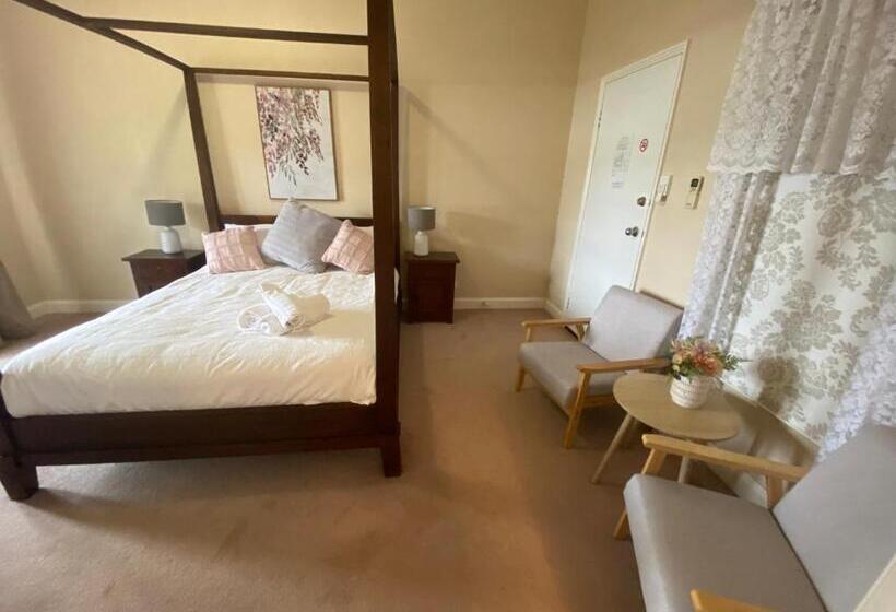 Номер Стандарт с Гидромассажем, Settlers House York