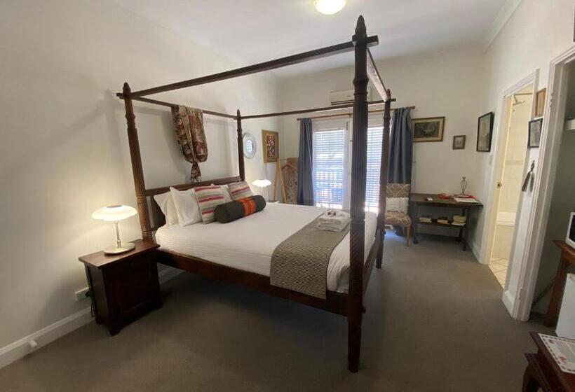 Номер Стандарт, Settlers House York