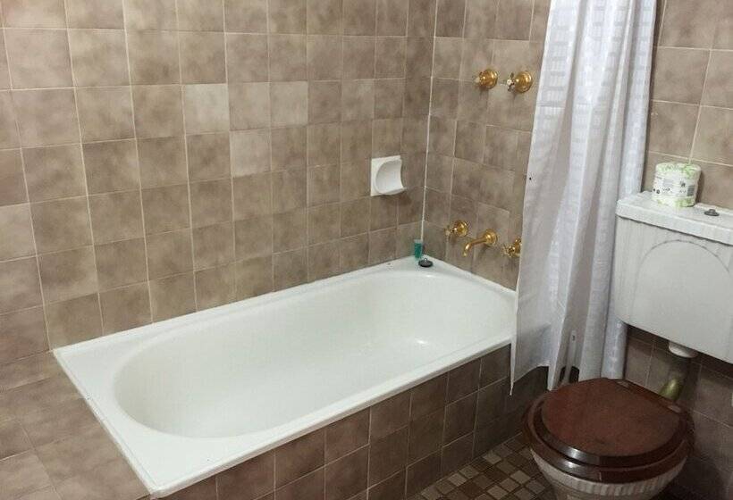 غرفة ديلوكس, Settlers House York