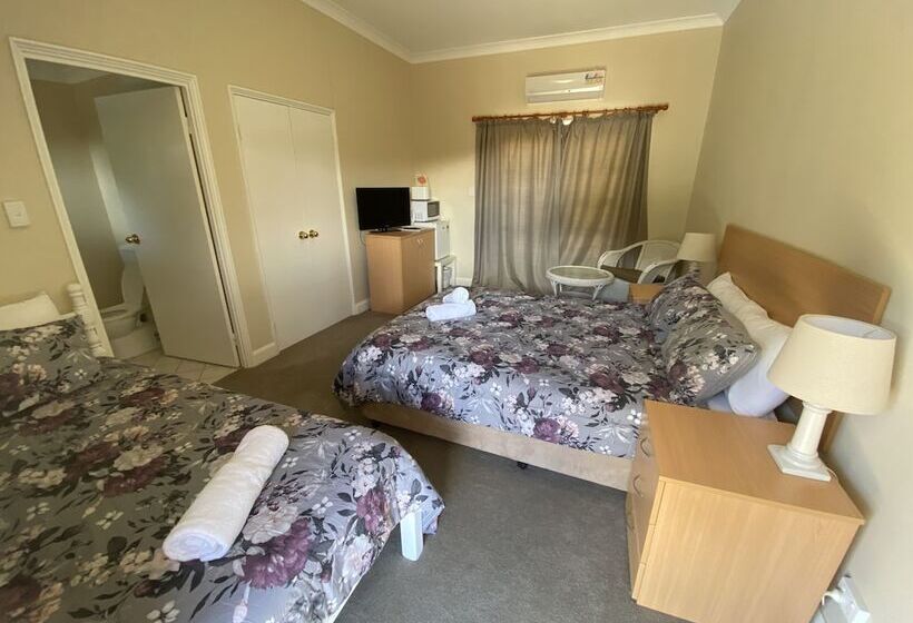 Номер Стандарт Трехместный, Settlers House York
