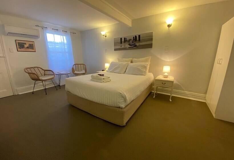 غرفة ديلوكس ثلاثية, Settlers House York