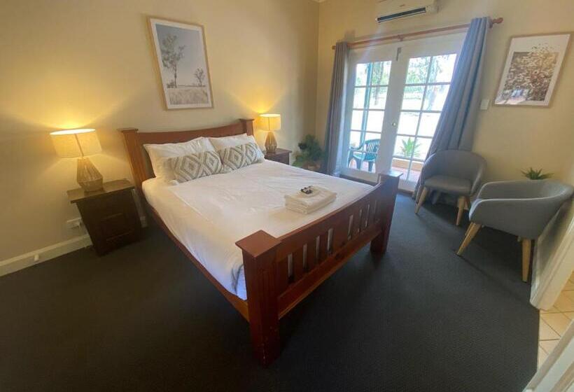 غرفة قياسية, Settlers House York