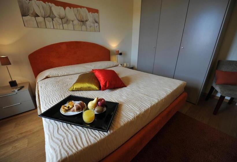 Номер Стандарт, Casa Americani