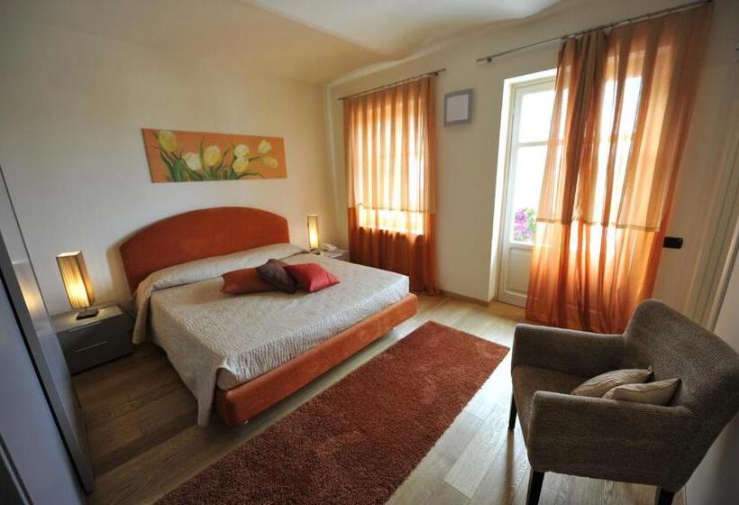 Люкс, Casa Americani